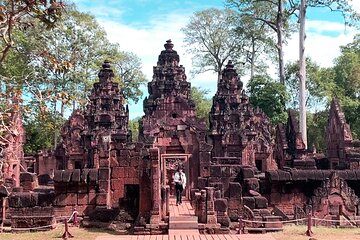 Banteay Srei and Beng Mealea Temples
