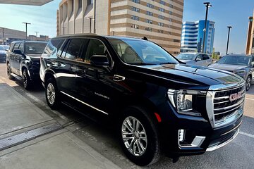 Calgary Airport Transfer To Banff (Round Trip)