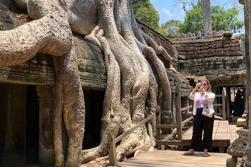 A Full Day Angkor Wat Temple Tour by Tuk Tuk 