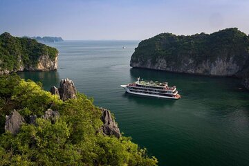 Sail into Serenity 2 Day Halong and Lan Ha Bay Luxury Cruise 