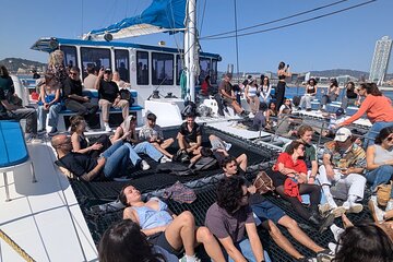 Discover Barcelona from the sea with welcome drink!