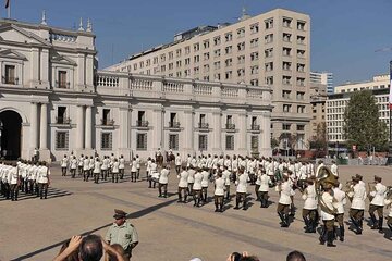 La Moneda Changing of Guard and Downtown Santiago Private Tour