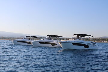 2 Hour Luxury Private Charter on a Karnic SL800