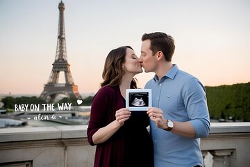 Dreamy Eiffel Tower Pregnancy Photo shoot in Paris 