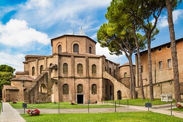 Private direct transfer: Florence to Ravenna, with local driver