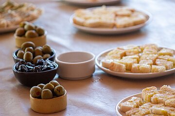 Winery Tour with Lunch and Your Own Wine