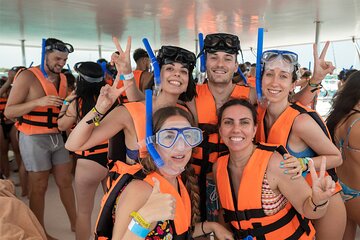 Discover Isla Mujeres on an All inclusive Catamaran tour