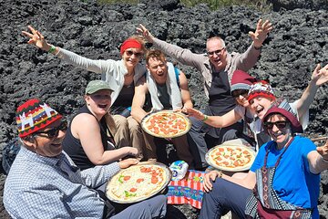 Conquer the Pacaya Volcano from Antigua and prepare your Pizza