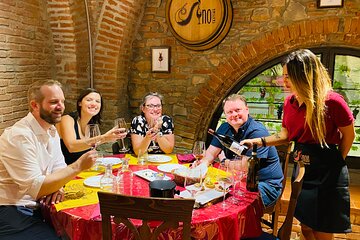 Florence Wine Tasting & Pairing: Guided Journey of Tuscan Flavors
