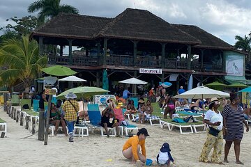 Rick's Café and Seven Mile Beach from Montego bay 