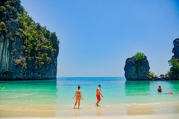 Snorkel and Beach Tour to Hong Islands from Krabi