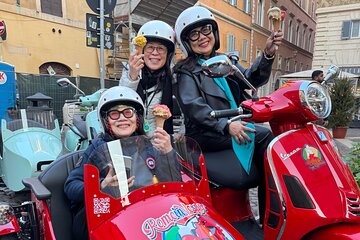 Rome 3 hours Vespa Sidecar Private Tour with Gelato