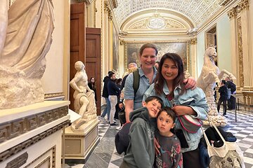 Kid-Friendly Uffizi Museum Tour in Florence with Botticelli & Leonardo Works