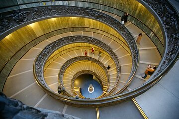 In Depth Vatican Museum with Sistine Chapel Small Group Tour