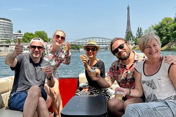 Paris: Shared cruise on the Seine max twelve people