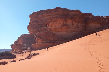 4 Hours Wadi Rum Desert Trip with Half Hour Camel Ride