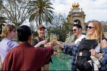 Walk & Wine - Stories in Old Town & Park (with wine) Small Group