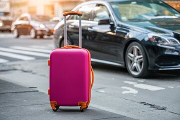 Airport transfer to Lisbon (metropolitan area).