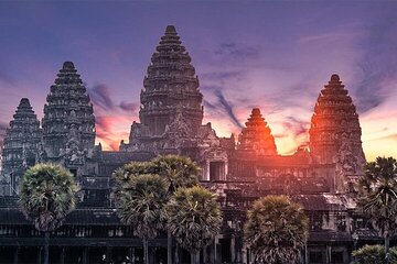Angkor 2-Day Sunset & Sunrise Small-Group Guide & Airport Shuttle