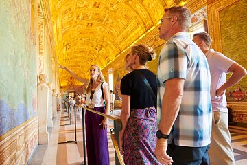Rome: Vatican Museums and St. Peter's Basilica Small Group Tour