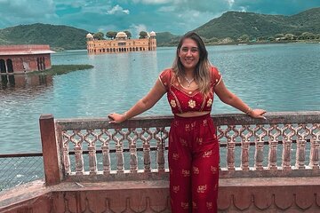2-Day Guided Jaipur City Tour by Car