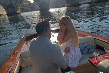 Proposal on a Private Boat on the River of Rome