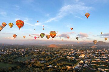 Balloon Flight in Teotihuacan From CDMX 2 Days 1 Night