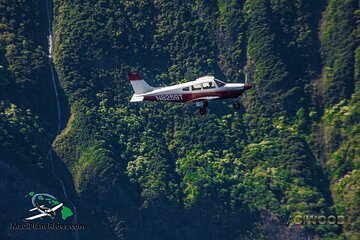 Maui-PRIVATE-Air Tour: Volcano Lava & Jungle Waterfalls (2-5 Max)