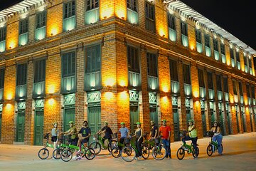Night Bike Tour In Medellin, Typical Snacks, Beer and Spectacular Viewpoints