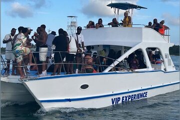 Hip Hop Beat and Live Dj Adults Only Party Boat and Free drinks