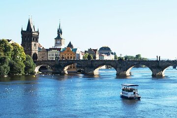 Discover Prague's Charles Bridge on Private Boat w/ unl drinks
