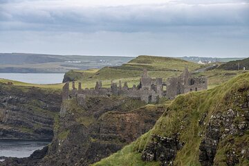 Game of Thrones and Giant’s Causeway Private Tour from Belfast