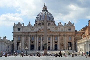 St. Peter’s Guided Tour with Optional Dome Climb in Roma