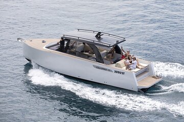 Luxury Blue Cave and Hvar Island Boat Tour from Split