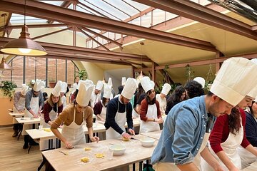 Cooking class with fresh pasta, meat and tastings of 4 wines