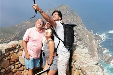Private Lovely Tour to Table Mountain, Penguins &Cape Point