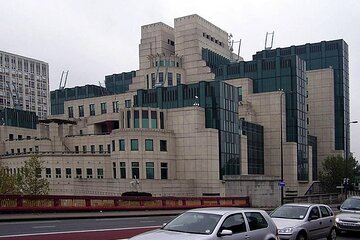 James Bond Private Tour