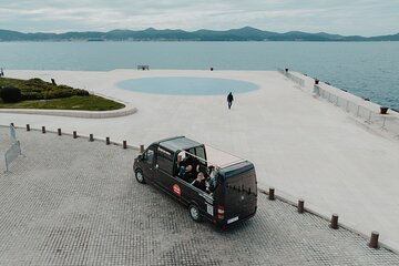 Experience Zadar Cabrio Guided Tour from Cruise Port