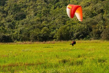 Short Paragliding Introductory Flight in Costa Rica