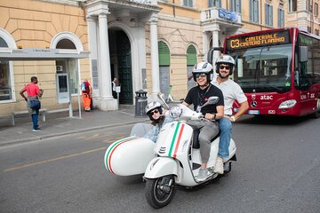 Rome City Highlights & Hidden Gems: Vespa Sidecar Guided Tour