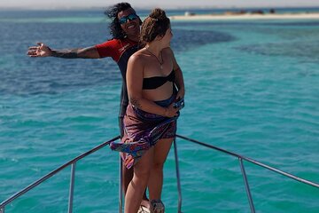 Private small family Boat Snorkeling 