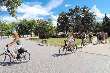 Budapest Afternoon e-Bike Tour with a summer drink