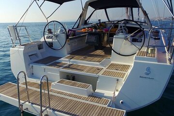 Luxury Sailboat Navigation with Appetizer and Water Toys