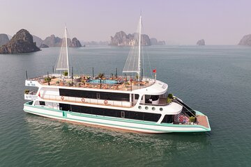 From Hanoi: Luxury Day Cruise Explore Halong Bay, Island, Caves