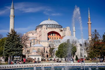 Half-Day Istanbul Tour: Hagia Sophia, Blue Mosque & Grand Bazaar