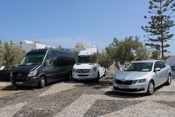 Private luxury Transfers in Santorini Island