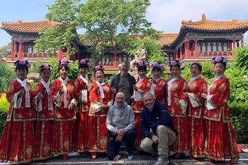 Private Day Tour to Tiananmen Square, Forbidden City and Hutong by Public Transportation