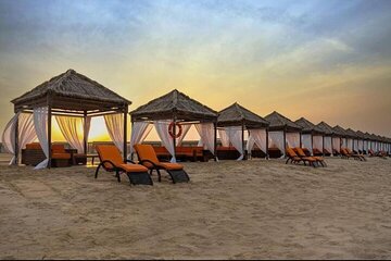 Doha Overnight Camp Desert Safari Tour with Dinner and Breakfast 