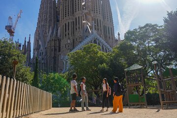 Sagrada Familia & Park Guell Guided Tour