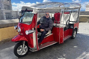 Tuktuk in Madrid 60 minutes